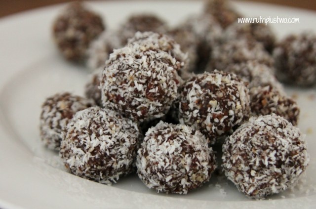 fruit and nut bliss balls