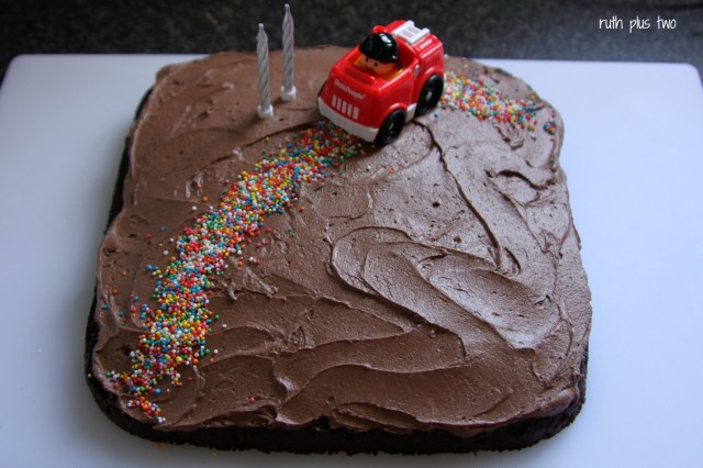 car cake