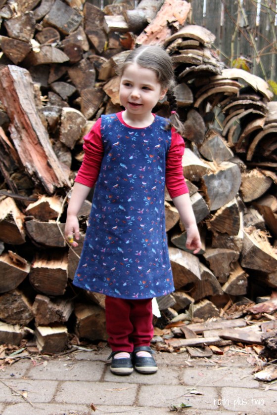 boo designs gallery dress sleeveless